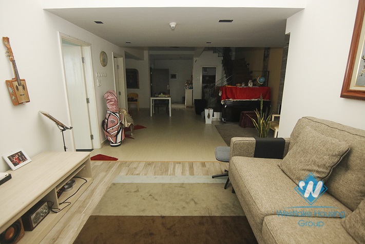 Beautiful duplex apartment for rent near Aeonmall Long Bien, Ha Noi